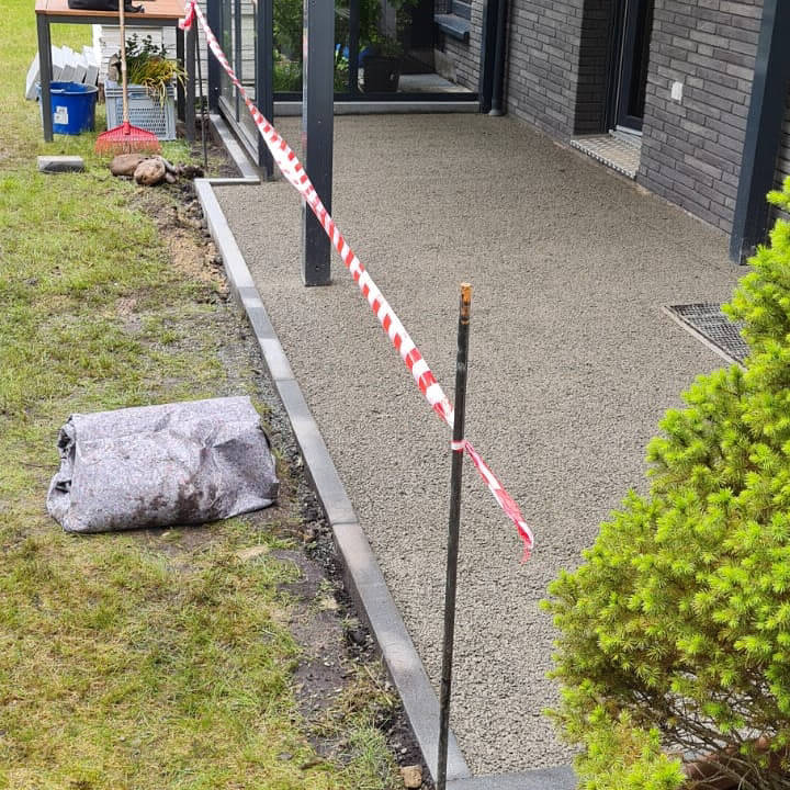 Pflasterflaeche verfugen