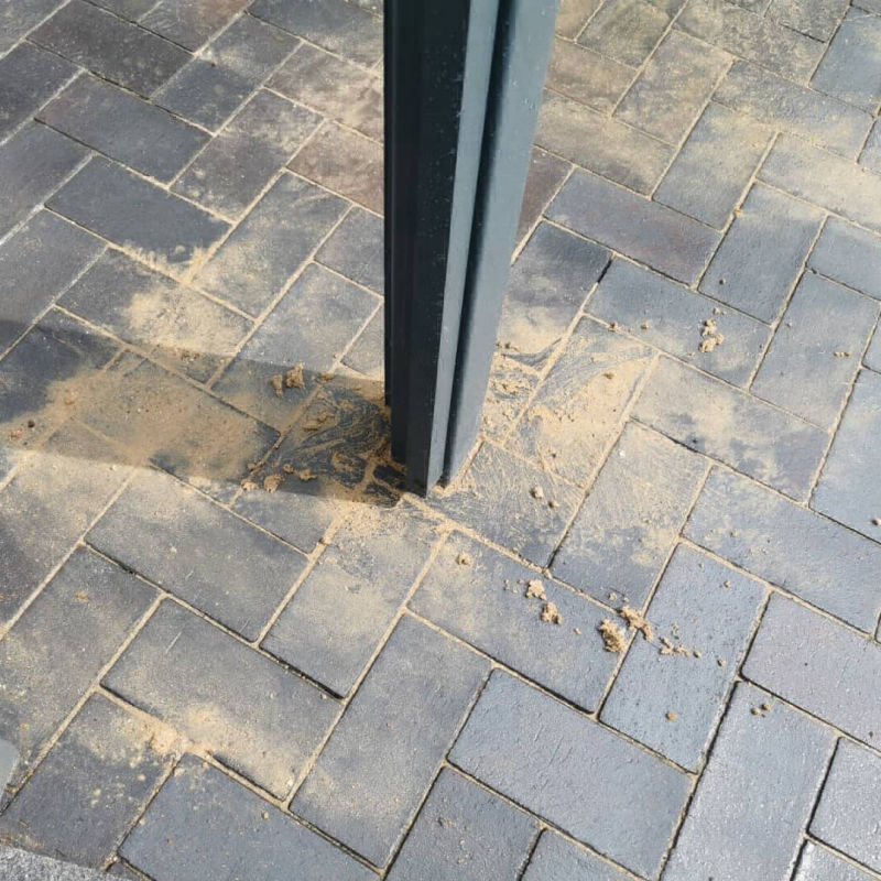 Pflasterflaeche verfugen