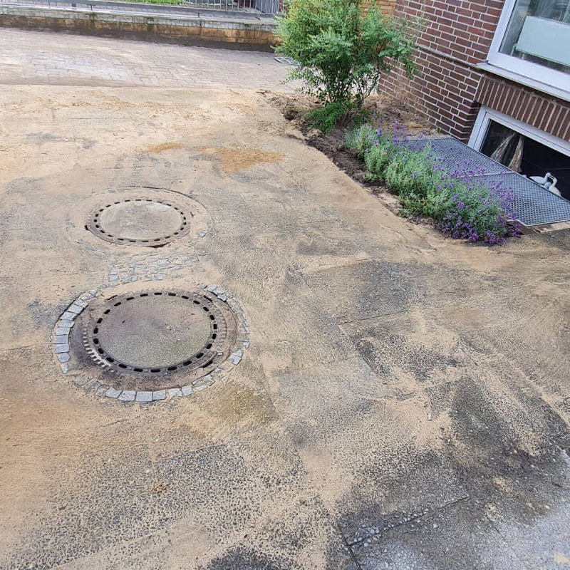 Pflasterflaeche verfugen