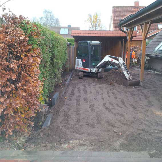 Auffahrt ausbaggern