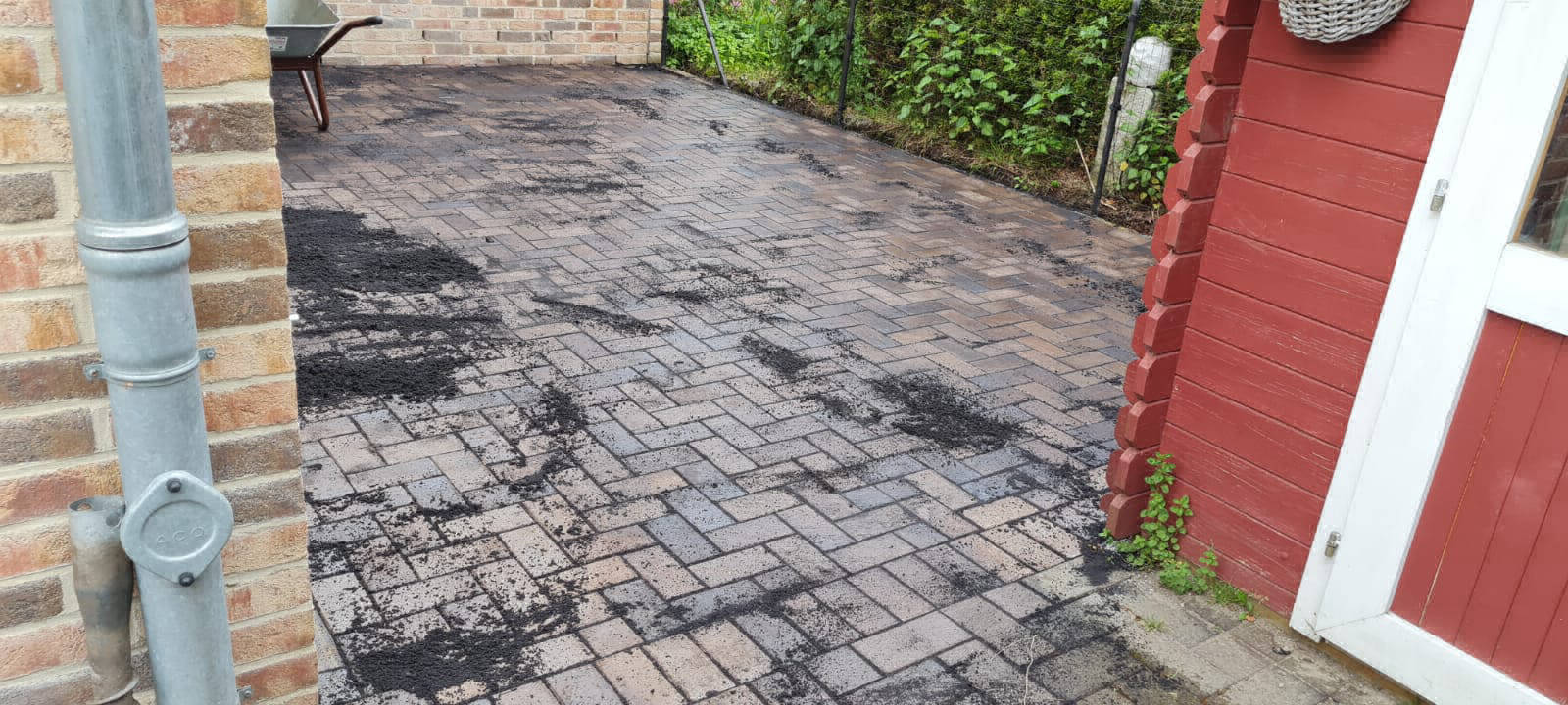 Pflasterflaeche verfugen